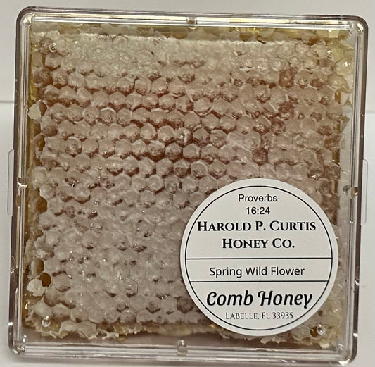 Comb Honey. Spring wildflower